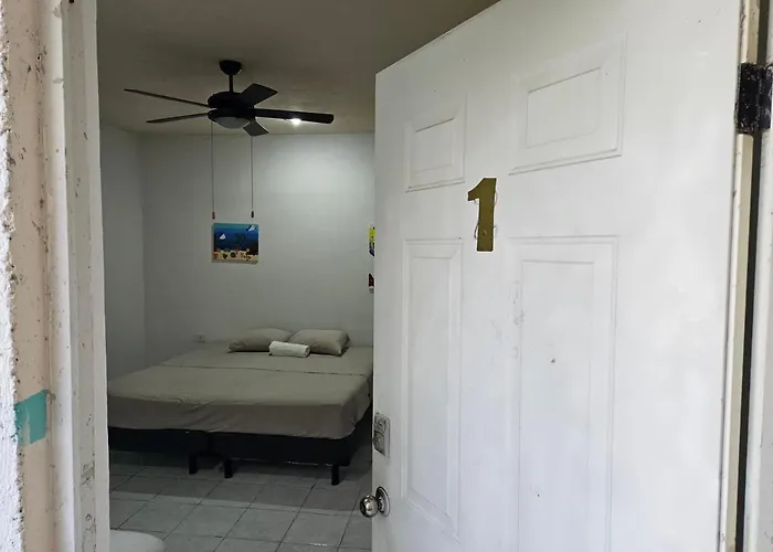 Hostal El Padrino Akumal