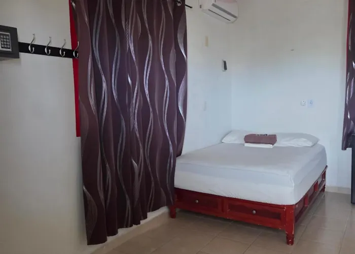 Hostal El Padrino *