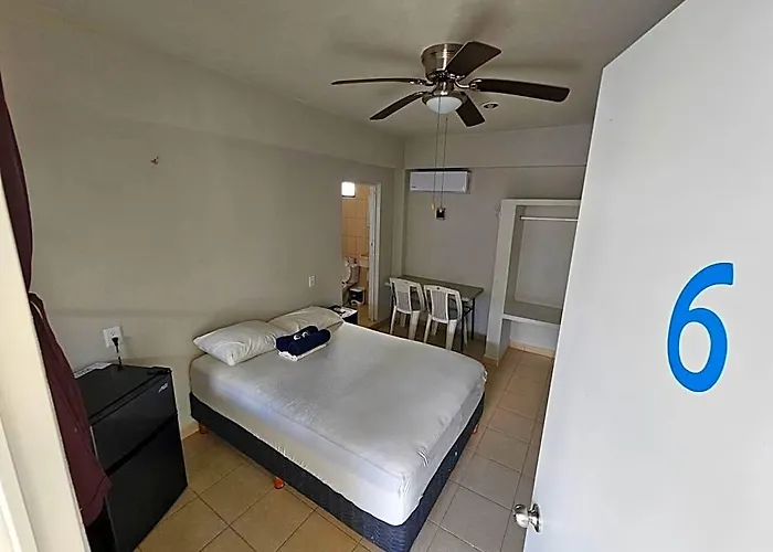 El Padrino Hostal Akumal